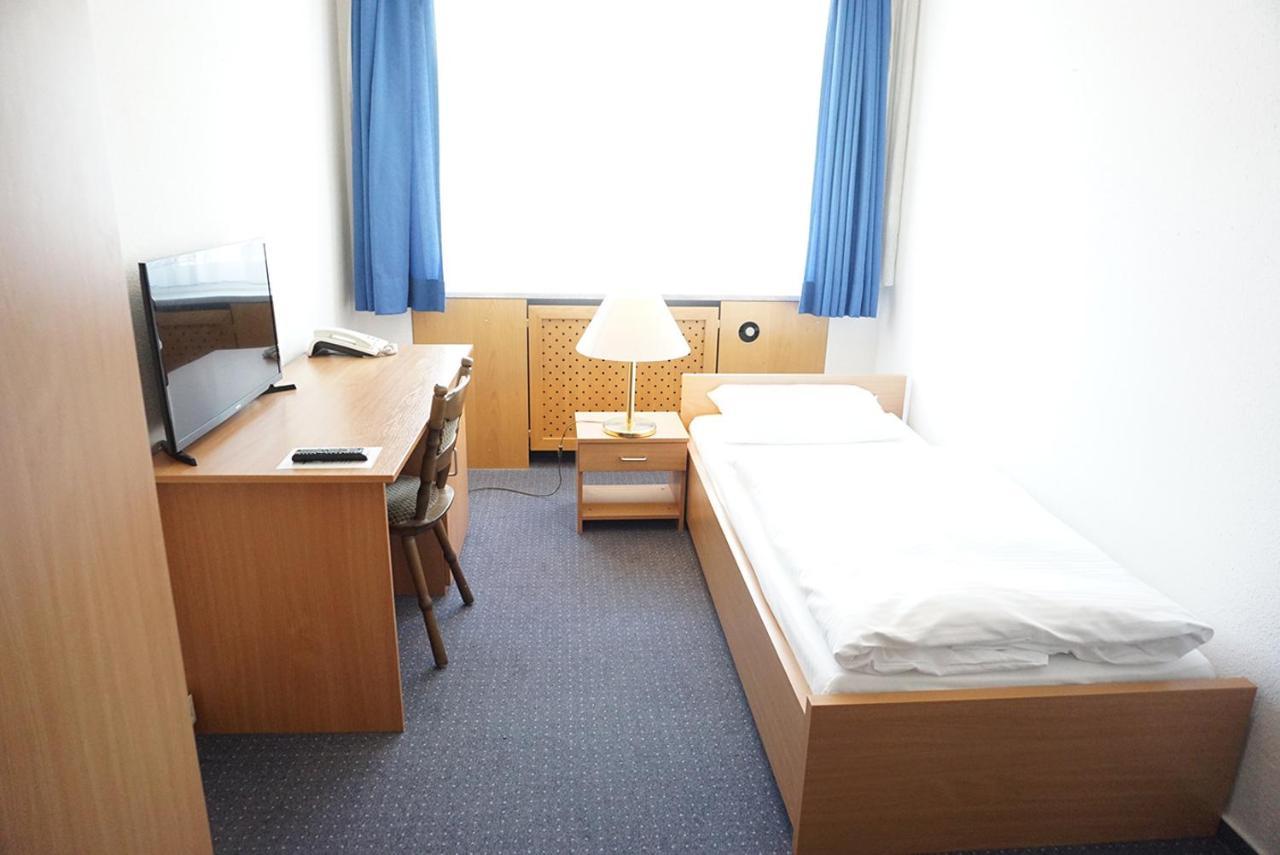 Buergerhaus Hotel Steinbach im Taunus ภายนอก รูปภาพ