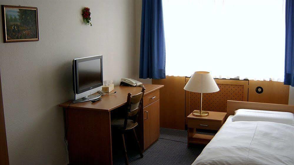 Buergerhaus Hotel Steinbach im Taunus ภายนอก รูปภาพ