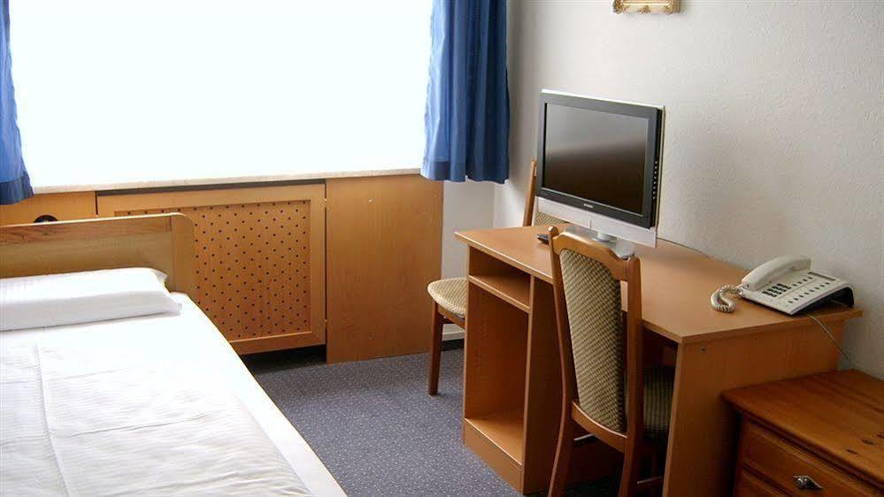 Buergerhaus Hotel Steinbach im Taunus ภายนอก รูปภาพ